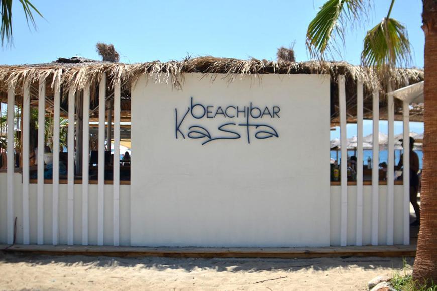 Kasta Beach Hotel Ofrínion エクステリア 写真